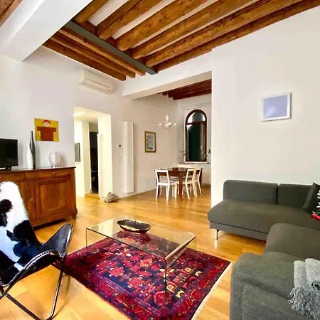 Ca' Venier Cannaregio *